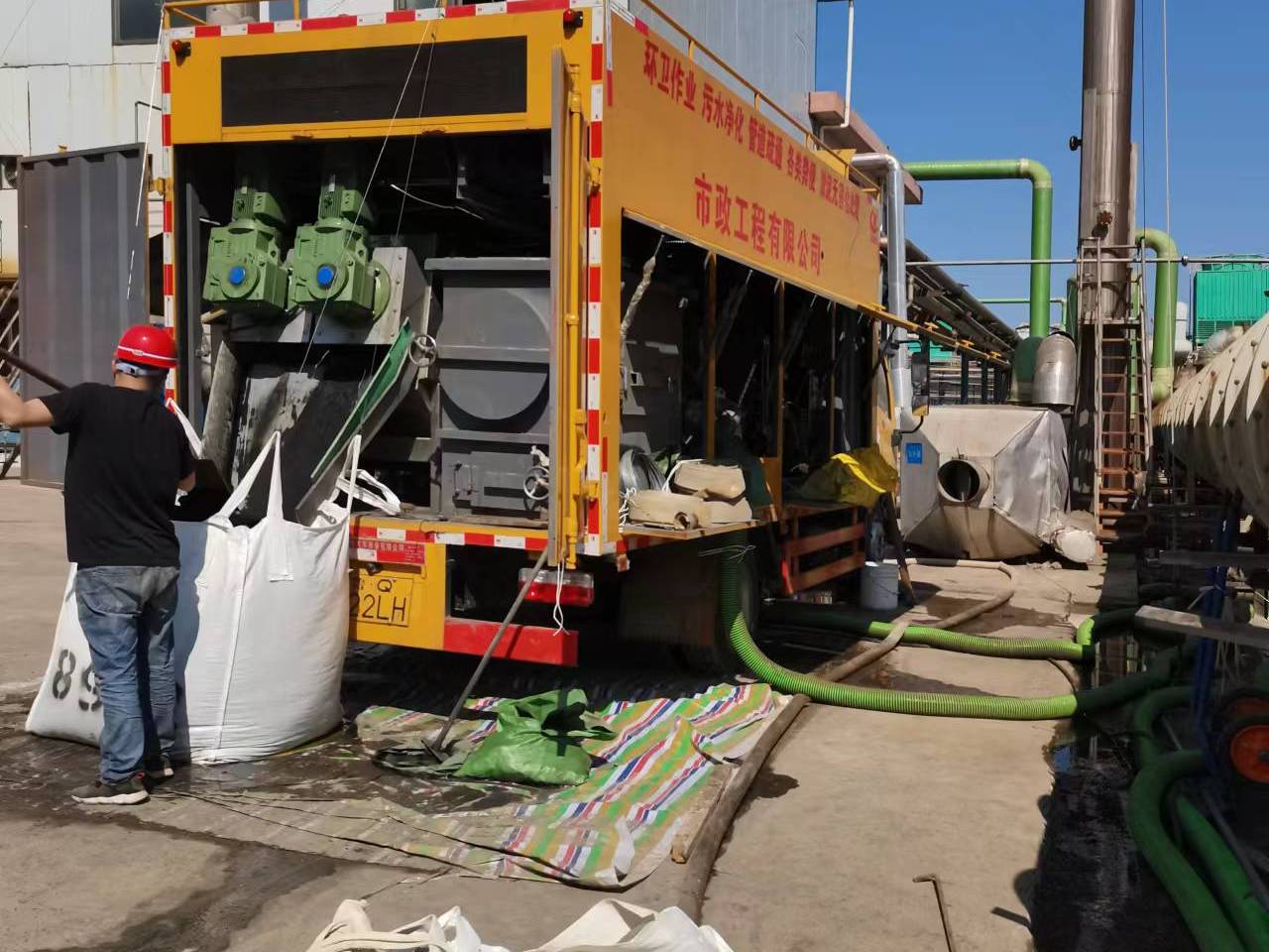 润州淤泥压干处理